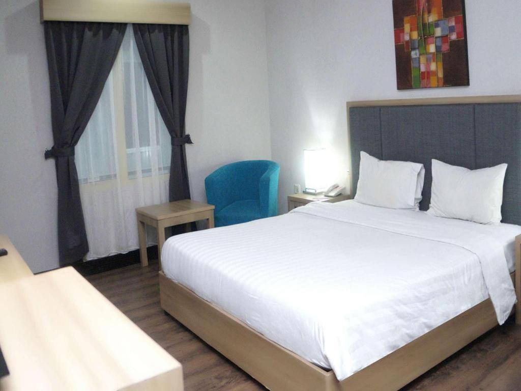 Orchardz Hotel Gajah Mada Понтіанак Екстер'єр фото